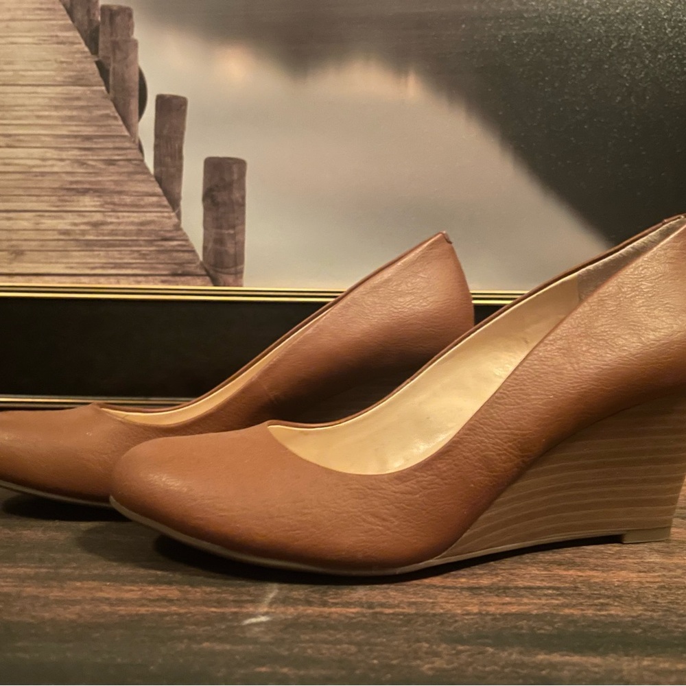 Jessica Simpson Women’s size 8 wedges
